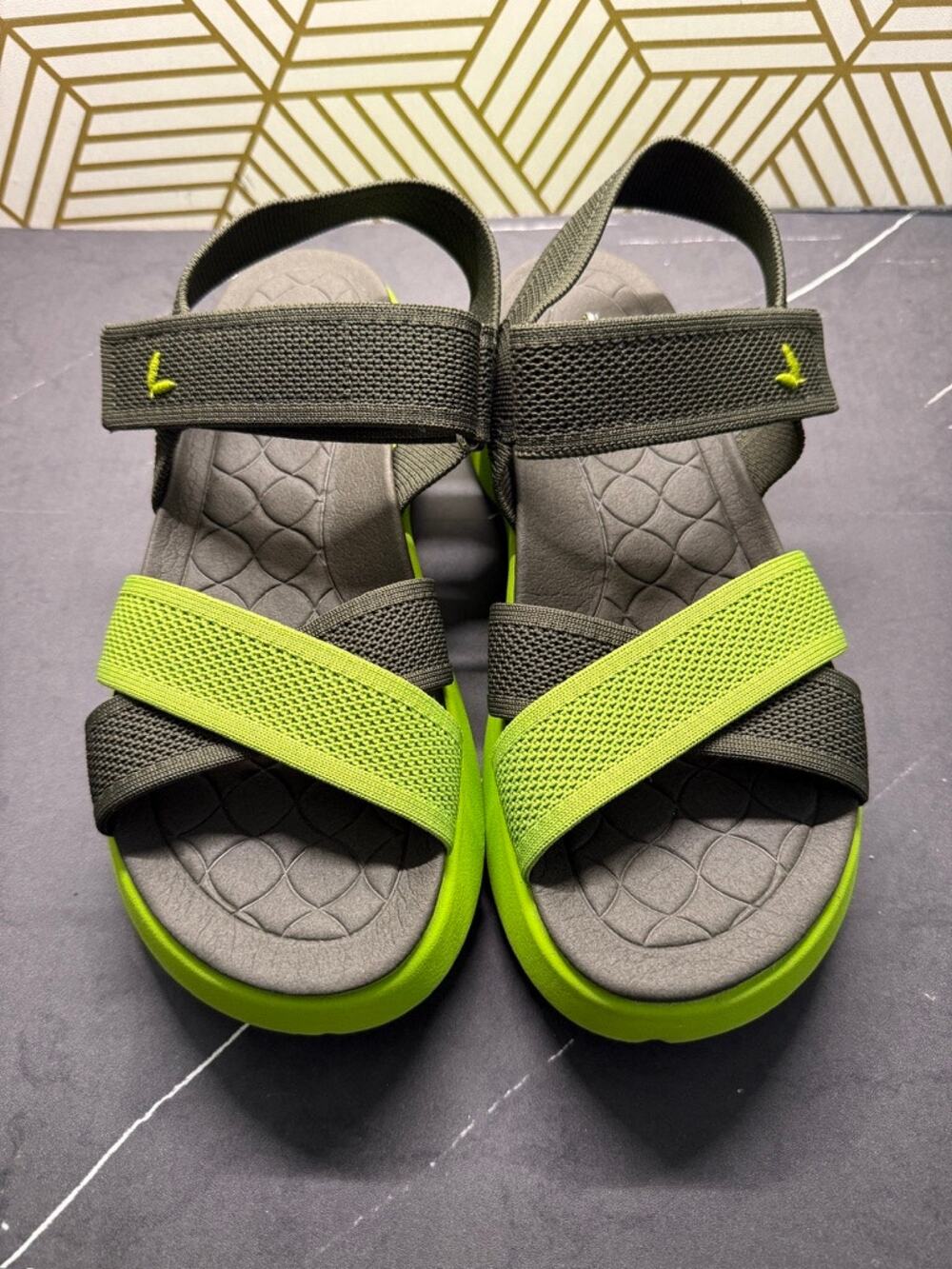 Viviaia Kiara Sport Green Gray Walker Sandals | Size 38 7.5